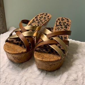 Jessica Simpson Wedges!